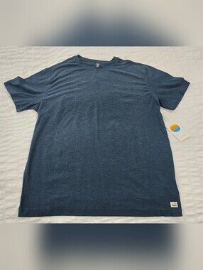 NWT Mens Vuori T-shirt